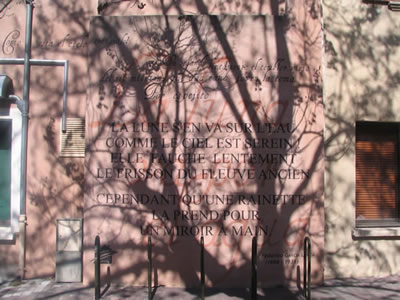 Wall Poetry in Narbonne. Copyright Marlane O'Neill 2009.   All rights reserved